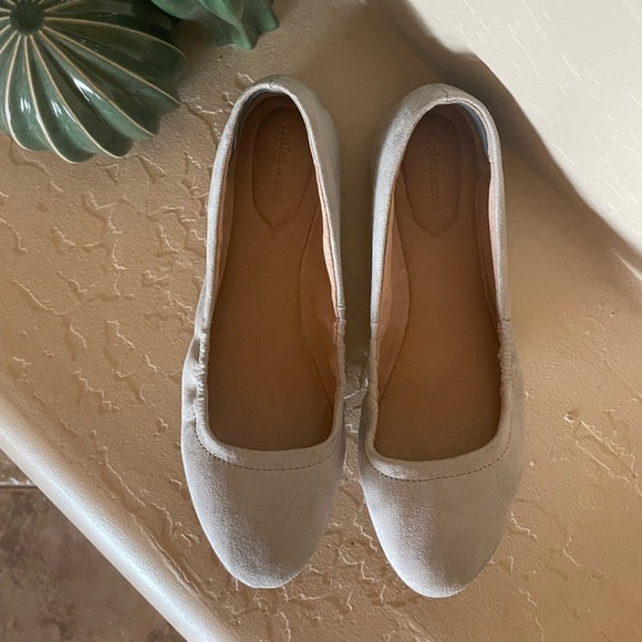 Light grey suede womens flats - Picture 2 of 2